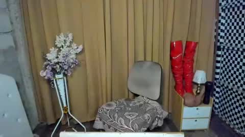 ivone_twinkle online show from August 1, 2026, 11:31 am