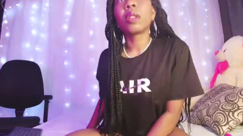  Ivon  Miss Jones  online show from March 10, 2025, 3:34 am