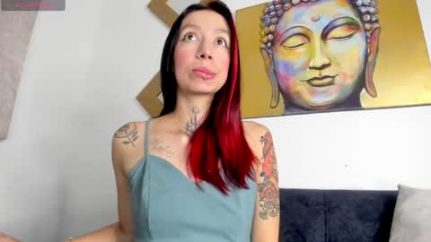 Ivonne  online show from April 30, 2026, 12:33 pm