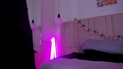 Snapshot of ivonne_valencia chatting on May 5, 2026, 2:36 pm ivonne_valencia online show from May 5, 2026, 2:36 pm