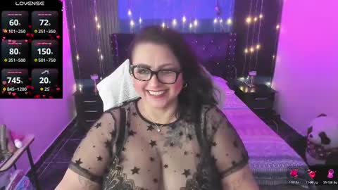 Snapshot of ivonnee17_ chatting on June 23, 2026, 2:09 am Ivonne online show from June 23, 2026, 2:09 am