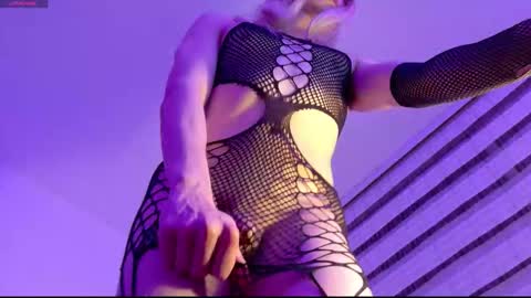 Ivonny online show from November 20, 2025, 4:34 am