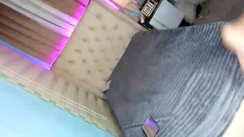 its my birthdayy online show from April 25, 2026, 6:27 pm