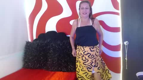 Snapshot of ivory_mistress chatting on May 27, 2026, 1:30 pm ivory_mistress online show from May 27, 2026, 1:30 pm