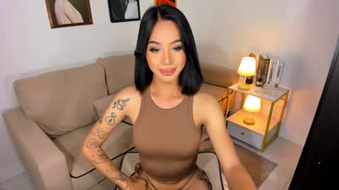 kirstenelsie online show from December 15, 2024, 1:32 pm