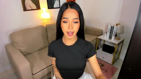 kirstenelsie online show from January 11, 2025, 5:10 am