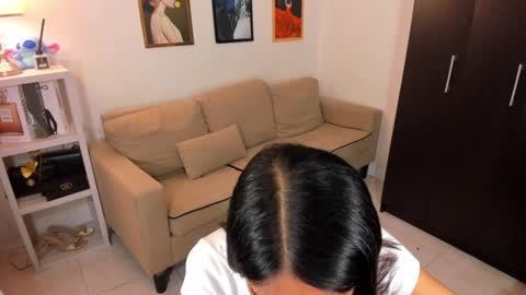 kirstenelsie online show from March 10, 2025, 3:34 am