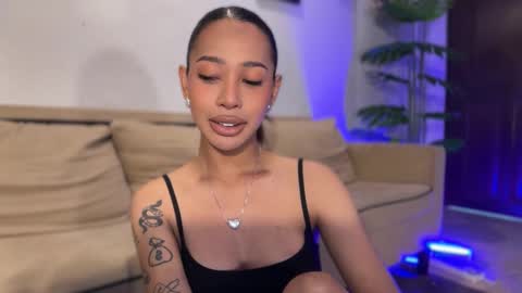 Snapshot of ivorycollins chatting on January 14, 2026, 1:11 am kirstenelsie online show from January 14, 2026, 1:11 am