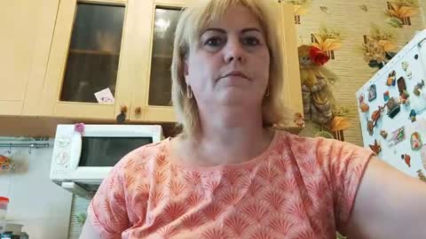ivorydoll11 online show from May 10, 2026, 9:25 am