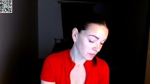 Lana online show from April 28, 2026, 8:14 pm