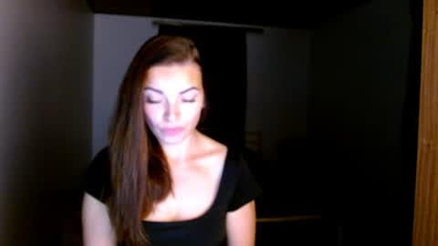 Lana online show from June 25, 2026, 9:19 pm