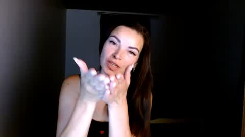 Lana online show from July 4, 2026, 6:58 pm