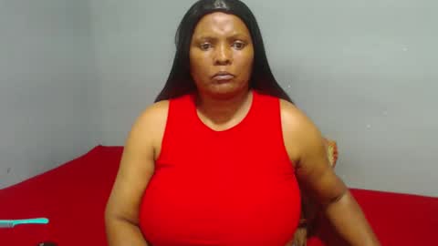 IVORYTITS48 online show from February 16, 2025, 5:59 pm