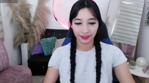 ivvoncute online show from April 17, 2026, 12:19 pm