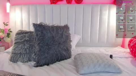 maria  online show from February 16, 2025, 2:31 am