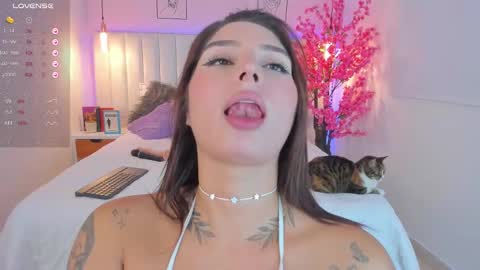 maria  online show from February 20, 2025, 10:59 pm