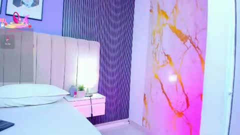 Snapshot of ivy_petit chatting on July 3, 2026, 11:38 am Ivy petit online show from July 3, 2026, 11:38 am