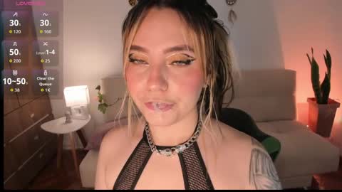 Pamela online show from May 12, 2026, 10:40 pm