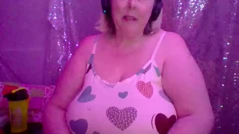 Snapshot of ivyjane3522 chatting on May 24, 2026, 4:06 am ivyjane3522 online show from May 24, 2026, 4:06 am