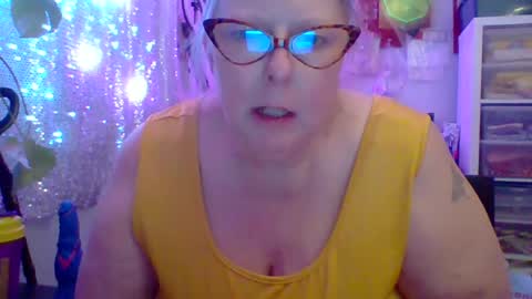 Snapshot of ivyjane3522 chatting on July 14, 2026, 2:05 am ivyjane3522 online show from July 14, 2026, 2:05 am