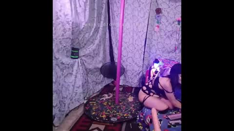 Snapshot of ivyjennifer366 chatting on May 18, 2026, 4:07 am ivyjennifer366 online show from May 18, 2026, 4:07 am