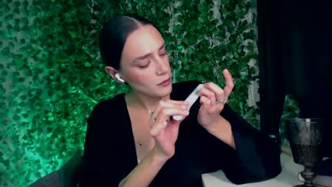 Miss Ivy online show from December 29, 2024, 7:53 pm