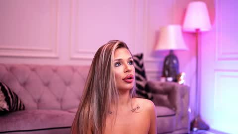 IvyRowa online show from February 8, 2025, 10:08 pm