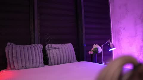 IvyRowa online show from February 24, 2025, 7:19 pm