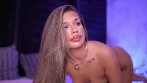 IvyRowa online show from March 12, 2025, 10:17 pm