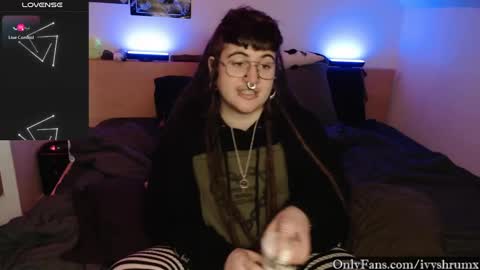 Snapshot of ivyshrumx chatting on January 5, 2025, 10:19 pm Ivy ShrumX online show from January 5, 2025, 10:19 pm