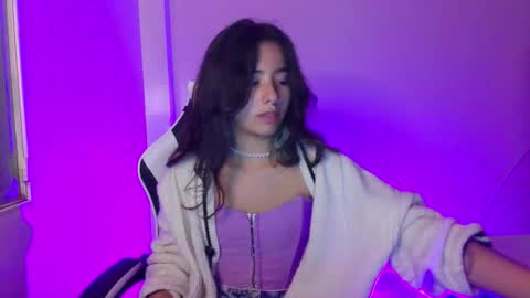 Ivy  online show from February 3, 2026, 2:53 am