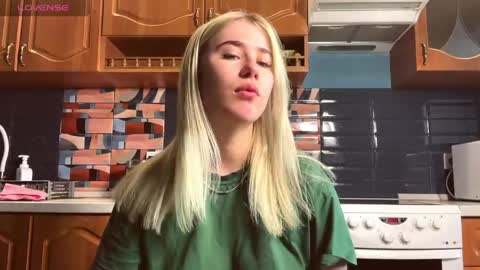 ivywairley online show from April 27, 2026, 3:04 am