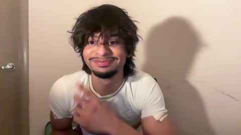 N online show from November 4, 2025, 4:00 am