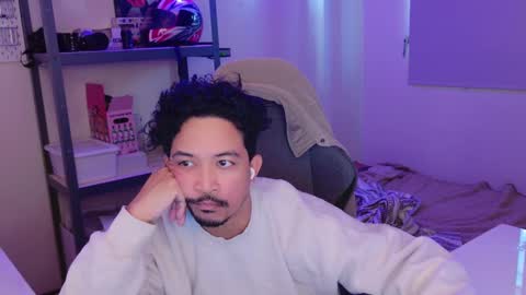 iwasd3nse online show from February 4, 2025, 8:38 pm