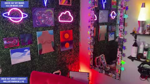 Snapshot of iwillbeyourmuse chatting on September 26, 2025, 11:42 pm Muse hethey online show from September 26, 2025, 11:42 pm