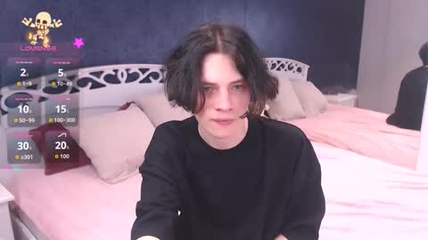 Maxim online show from November 26, 2025, 11:33 am