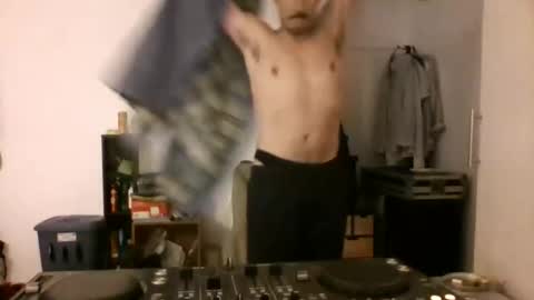 Casandro online show from October 28, 2025, 1:53 am