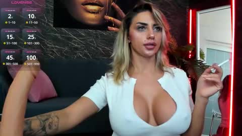 izabelatessa online show from November 20, 2025, 8:19 pm