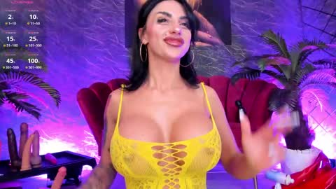 Snapshot of izabelatessa chatting on May 23, 2026, 7:29 pm izabelatessa online show from May 23, 2026, 7:29 pm