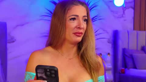 izabelle_02 online show from January 6, 2026, 5:44 am