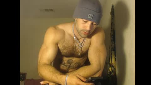 Snapshot of izak144 chatting on May 5, 2026, 4:42 am izak144 online show from May 5, 2026, 4:42 am