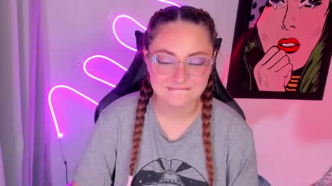 hot izys online show from March 9, 2025, 10:19 pm