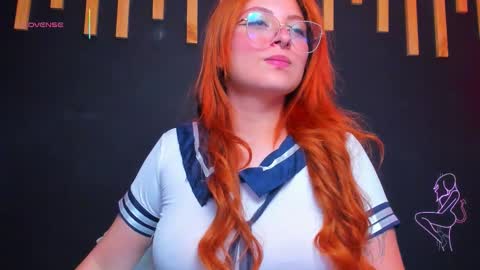 hot izys online show from February 12, 2026, 8:48 pm