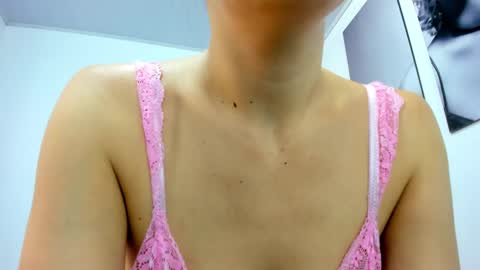 Izzy online show from December 22, 2024, 4:17 pm