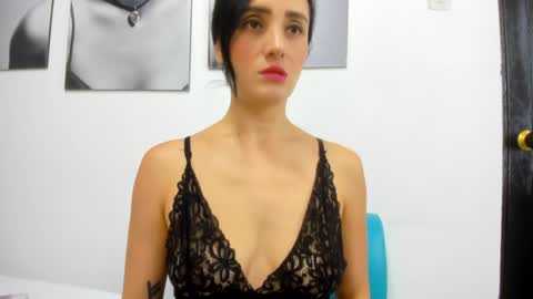 Izzy online show from January 15, 2025, 2:13 pm