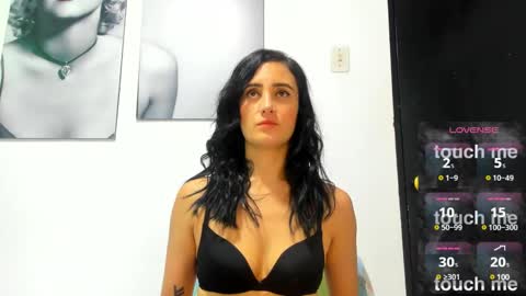 Izzy online show from March 9, 2025, 12:53 pm