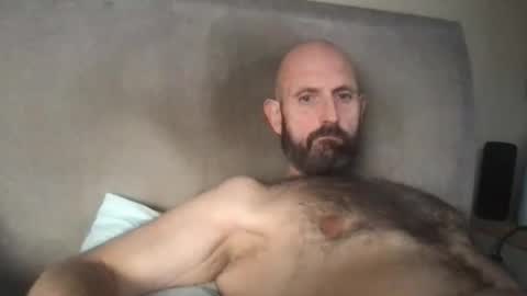 izzysboytoy1 online show from November 28, 2025, 3:25 pm