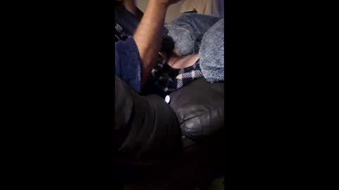 Snapshot of j1025402 chatting on December 14, 2025, 12:43 pm j1025402 online show from December 14, 2025, 12:43 pm