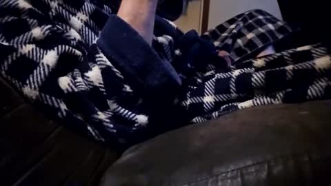 Snapshot of j1025402 chatting on April 7, 2026, 2:34 am j1025402 online show from April 7, 2026, 2:34 am