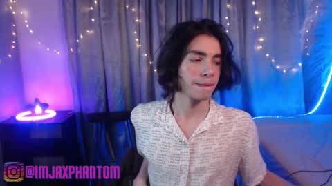 Hey im Jaxxxon check my info     online show from December 9, 2024, 9:49 am